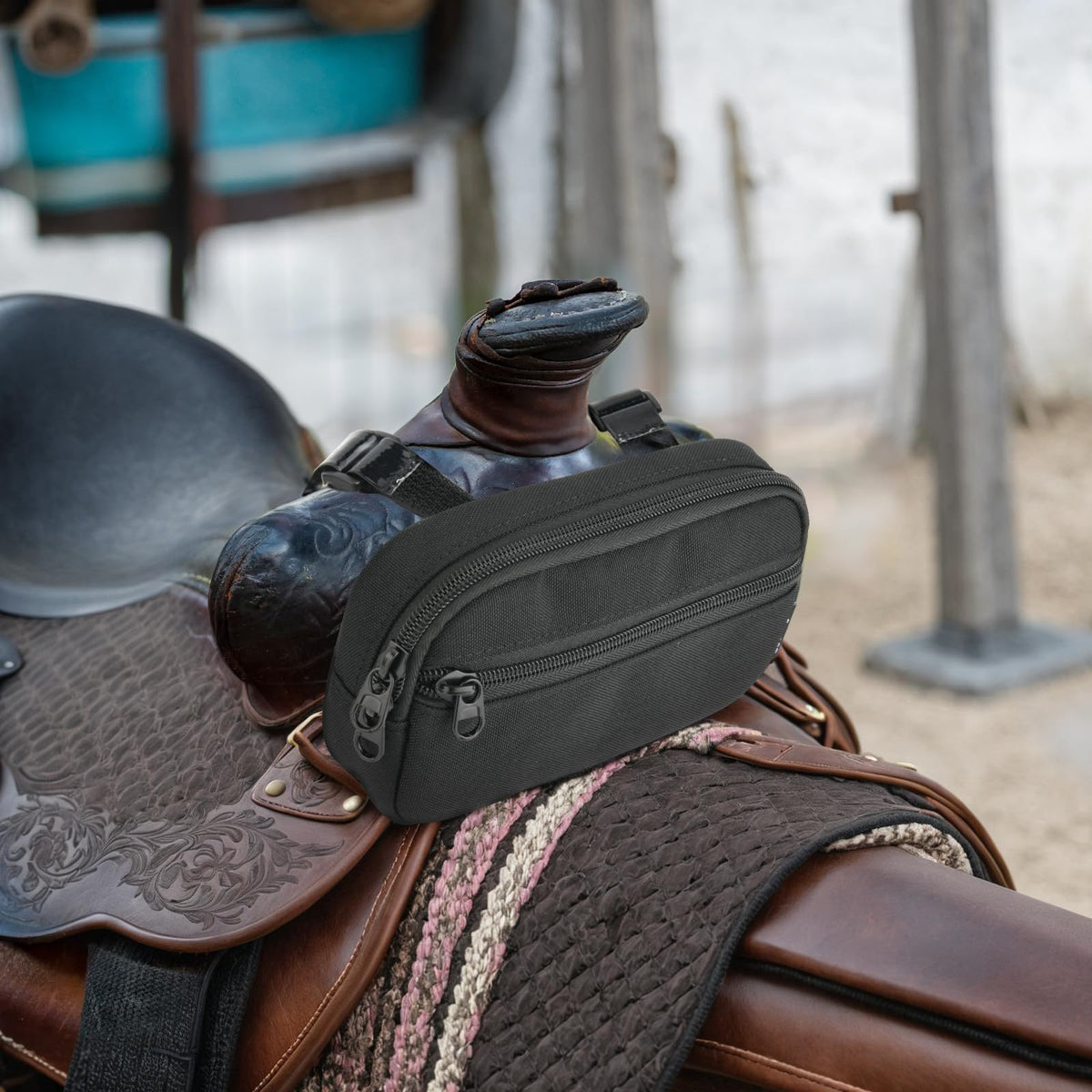 Horse Saddle Bag with Pommel Pocket and Cell Phone Holder K962